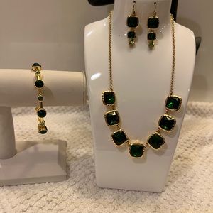 Necklace Bracelet Set,Woman,Fine jewelry, green crystal, gold-colored metal.!